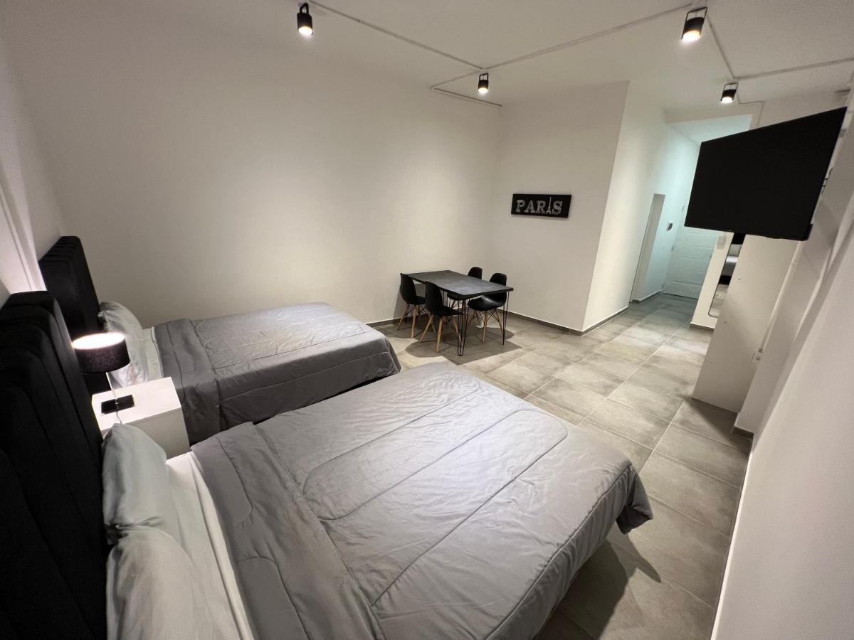 Urbana Premium Suites Apartamentos De Categoria Parking Privado - Seguridad - Sanatorio Allende - Hospital Privado - Estadio Kempes - Universidad Siglo 21 - Complejo Ferial Cordoba - Quorum - Aeropuerto Internacional Taravella Exterior photo