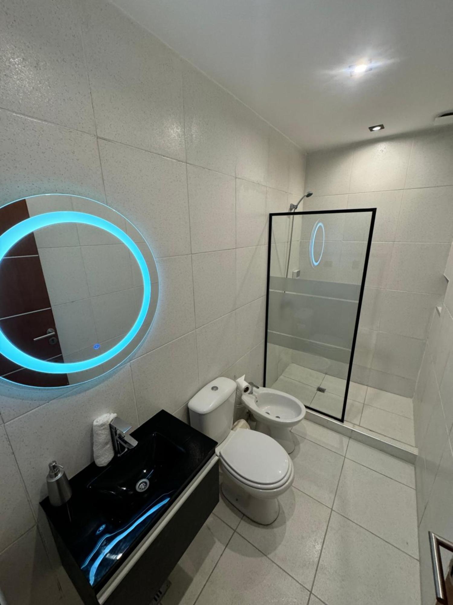 Urbana Premium Suites Apartamentos De Categoria Parking Privado - Seguridad - Sanatorio Allende - Hospital Privado - Estadio Kempes - Universidad Siglo 21 - Complejo Ferial Cordoba - Quorum - Aeropuerto Internacional Taravella Exterior photo